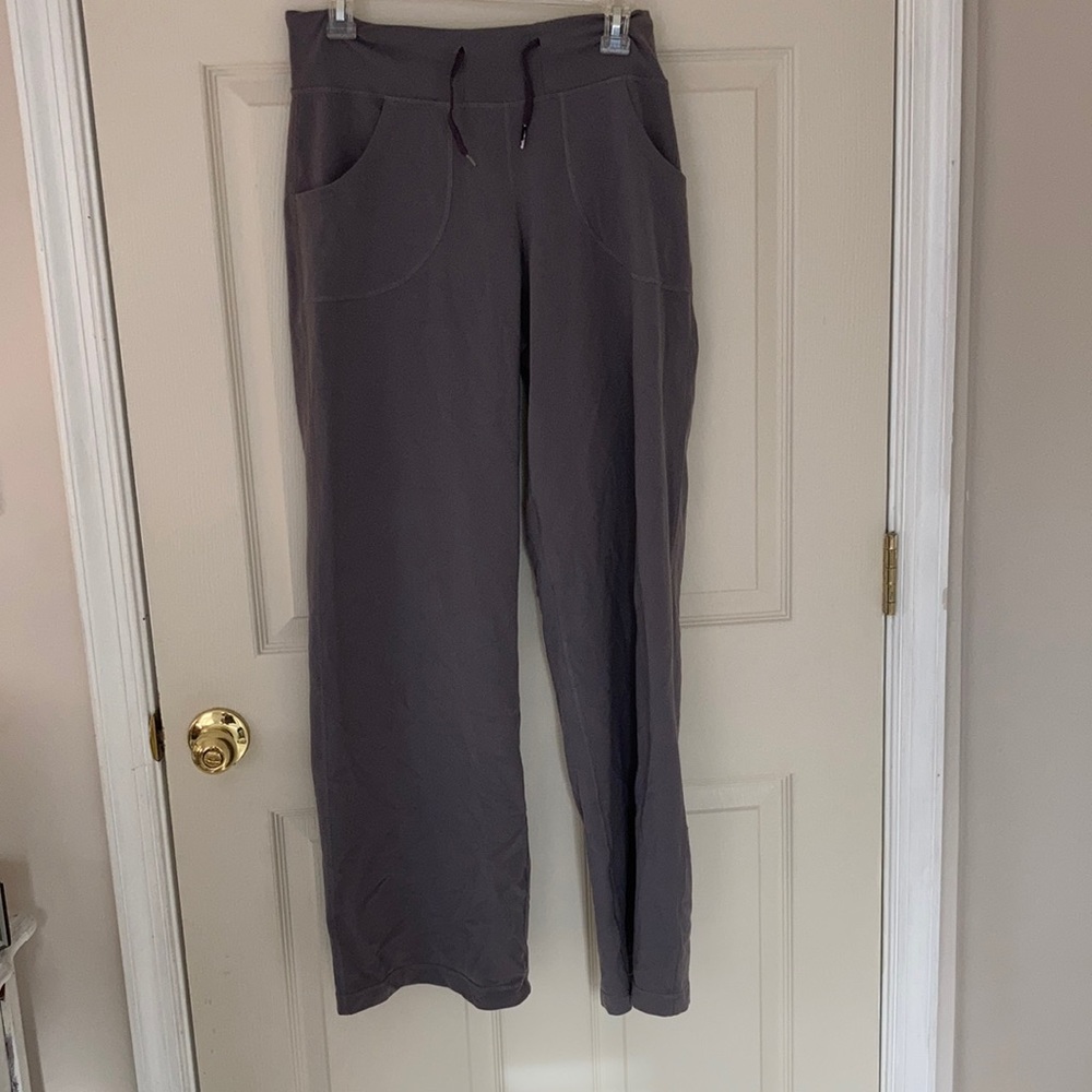 lululemon yoga pants